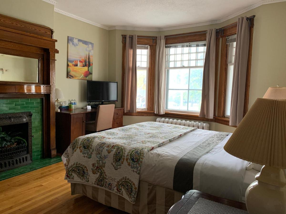 Rideau Inn Отава Екстериор снимка